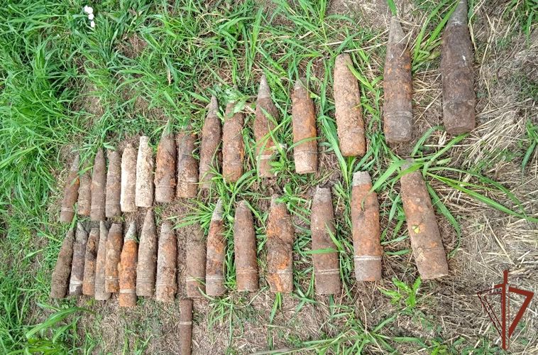 Взрывотехники Росгвардии уничтожили боеприпасы, обнаруженные в Новознаменском микрорайоне Краснодара (видео)