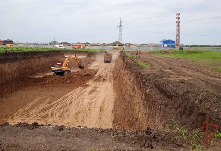 Взрывотехники Росгвардии уничтожили боеприпасы, обнаруженные в Новознаменском микрорайоне Краснодара (видео)