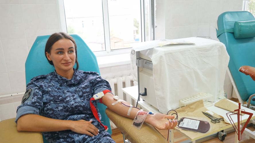 Росгвардейцы сдали более 10 литров крови для нужд медучреждений Пскова