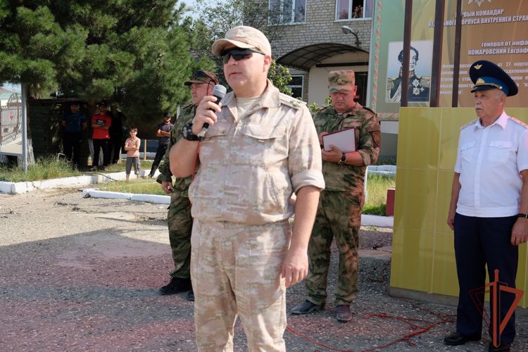 Вернувшихся со спецоперации росгвардейцев  встретили в Дагестане  