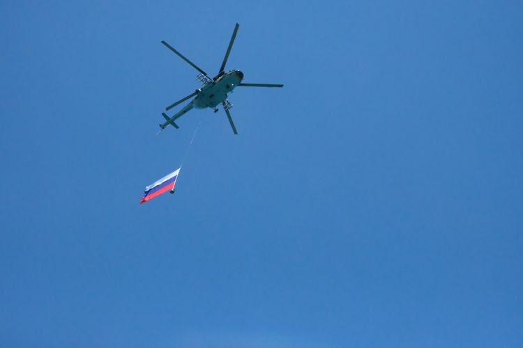 Росгвардия обеспечила охрану общественного порядка во время проведения военно-морского парада в Каспийске