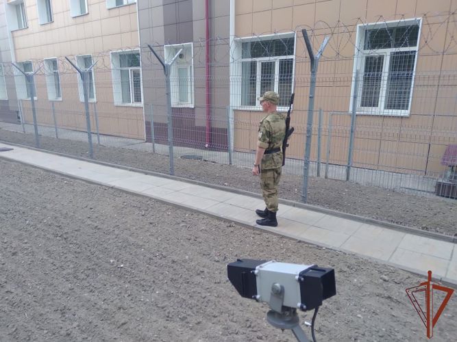 Военнослужащие Росгвардии пресекли незаконное проникновение на территорию важного государственного объекта