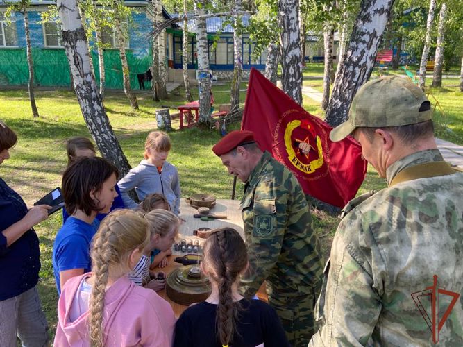 В Сибири продолжаются мероприятия всероссийской ведомственной акции «Каникулы с Росгвардией»