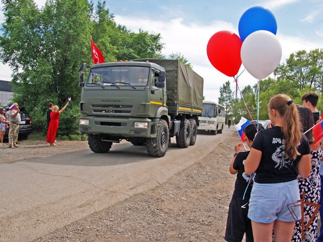 Росгвардейцев – участников специальной военной операции приветствовали в Хакасии 