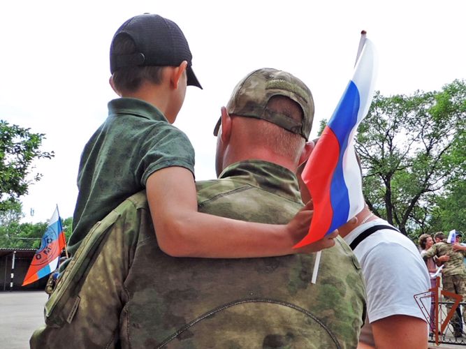 Росгвардейцев – участников специальной военной операции приветствовали в Хакасии 