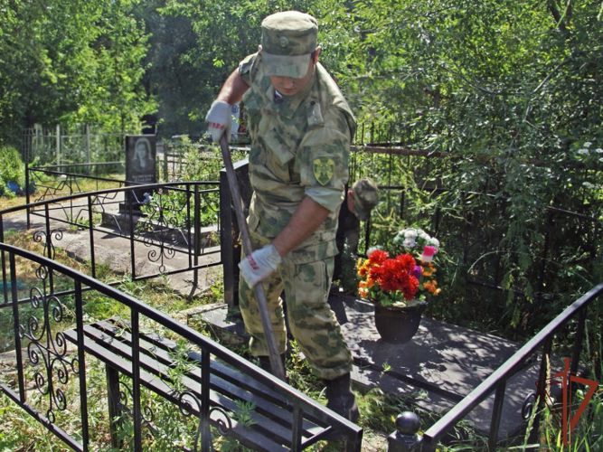 Росгвардейцы продолжают облагораживать места захоронения   красноармейцев в Сибири