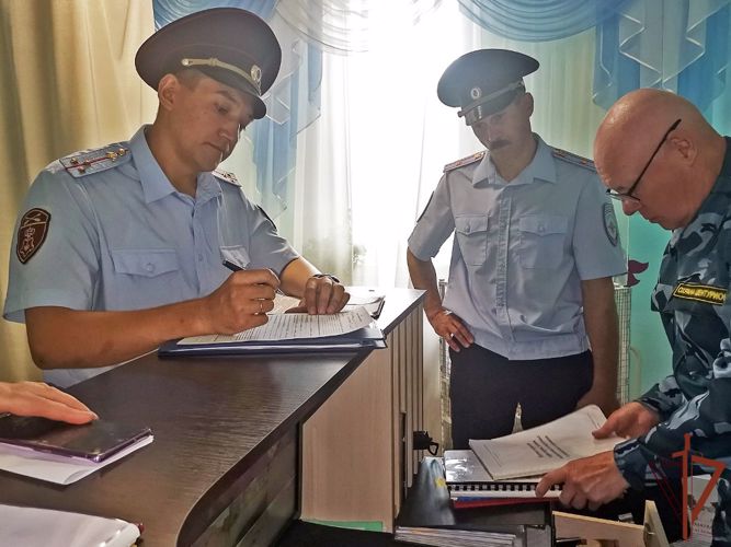 Росгвардия участвует в проверке готовности объектов образования регионов Сибири к новому учебному году