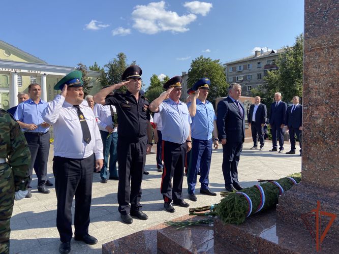 Росгвардия приняла участие в торжествах по случаю 78-й годовщины освобождения Пскова от фашистов