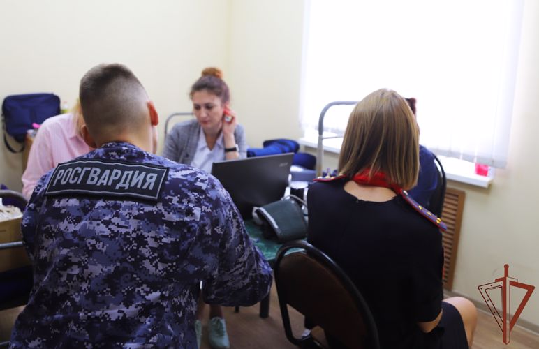 Более 30 росгвардейцев поддержали донорскую акцию «От сердца к сердцу» в Туле