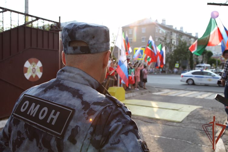В Татарстане тожественно встретили сотрудников Росгвардии – участников специальной военной операции 