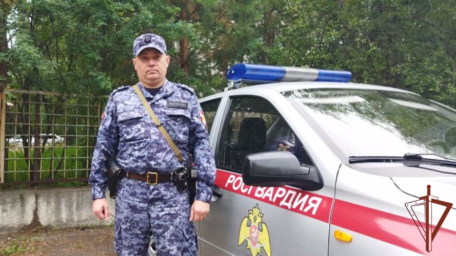 Росгвардеец спас жизнь мужчине в Красноярском крае