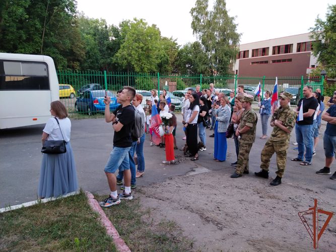 В Центральном федеральном округе встретили вернувшихся со спецоперации росгвардейцев