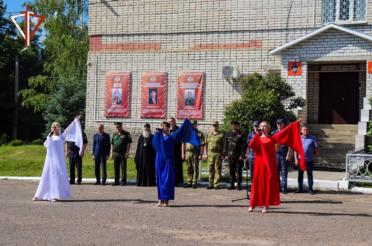 В Йошкар-Олу вернулись росгвардейцы - участники спецоперации (видео)