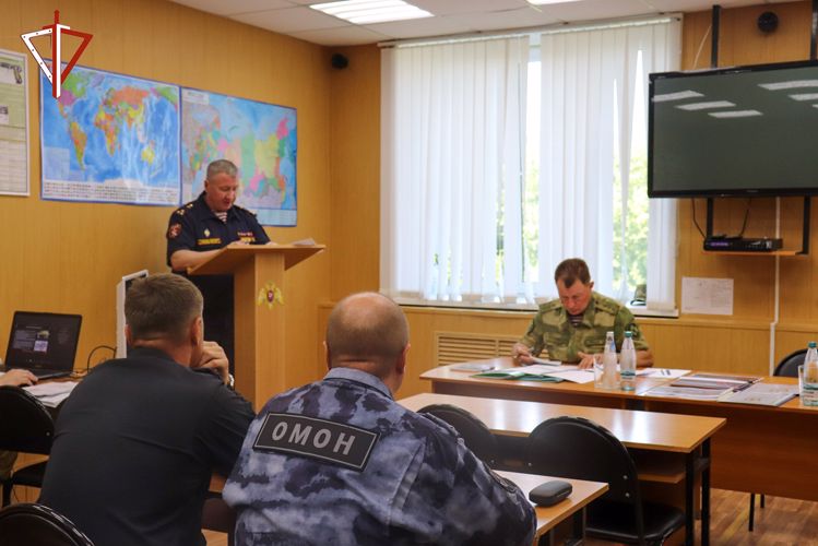 Командующий Приволжским округом проинспектировал подразделения ведомства в Йошкар-Оле