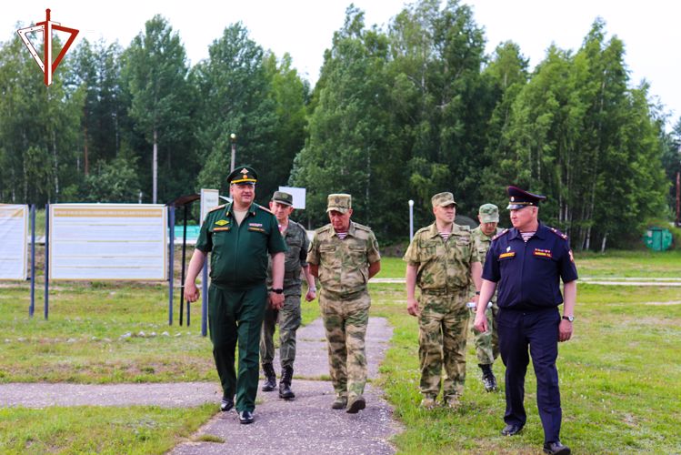 Командующий Приволжским округом проинспектировал подразделения ведомства в Йошкар-Оле