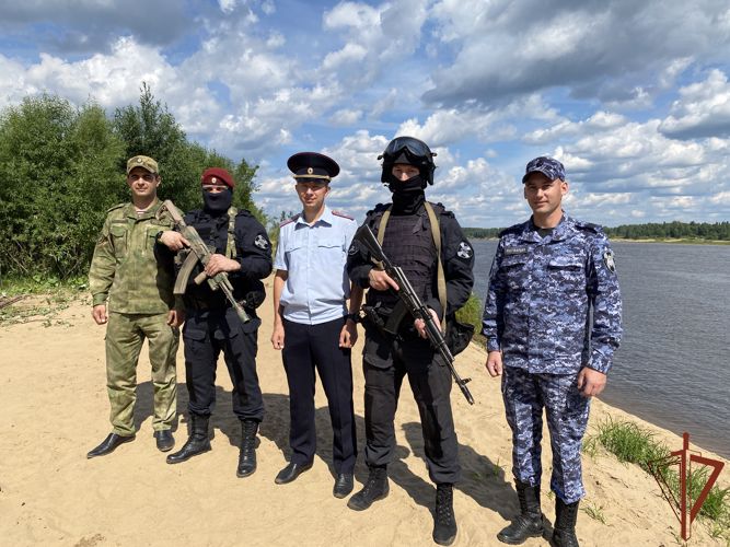 Сыктывкарские росгвардейцы присоединились к патриотической акции «#Своих не бросаем»