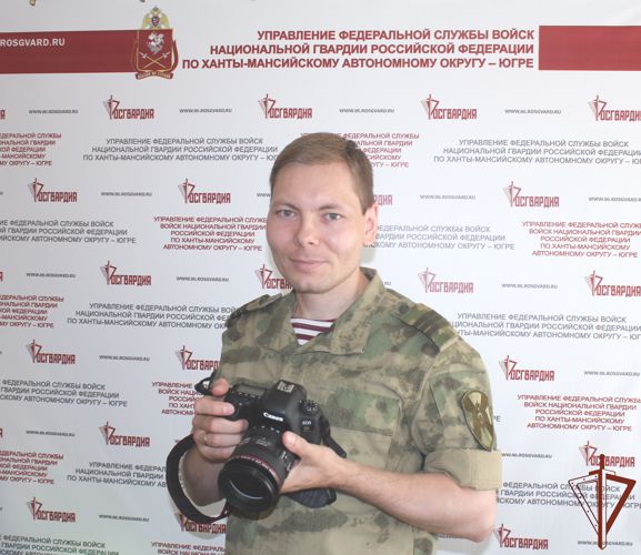 В День фотографа росгвардейцы на Урале поздравили мастеров-профессионалов и организовали онлайн-выставки (видео)