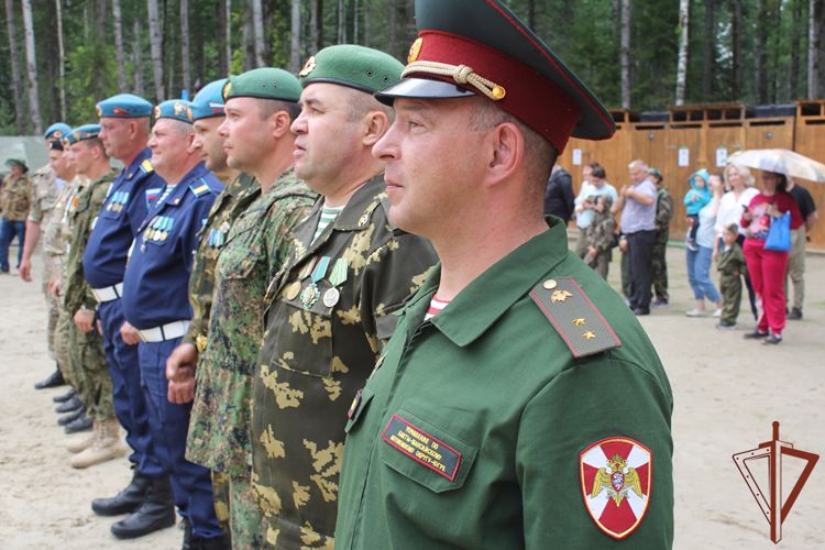 Мероприятия всероссийского проекта «Каникулы с Росгвардией» продолжаются на Урале 