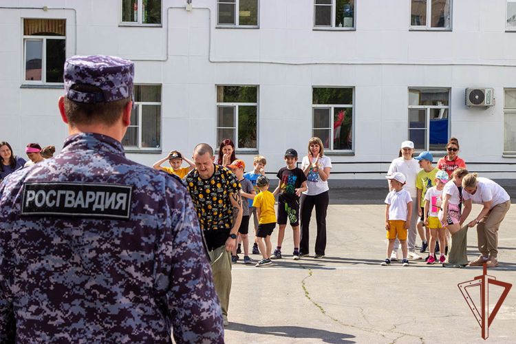 На Урале проходят мероприятия всероссийского проекта «Каникулы с Росгвардией»