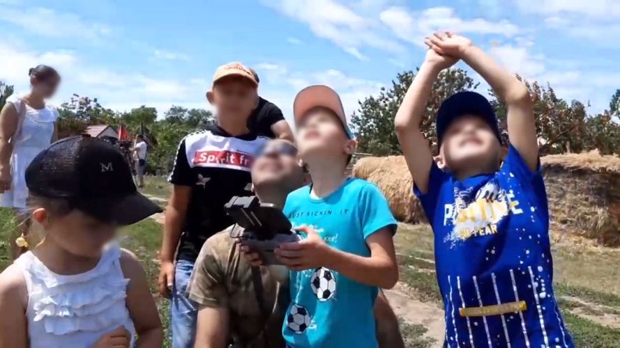 В Запорожской области росгвардейцы организовали праздник для детей с ограниченными возможностями
