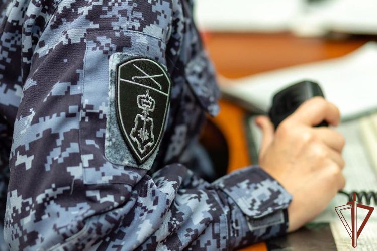 Потерявшейся пожилой жительнице Майкопа помогли вернуться домой сотрудники Росгвардии