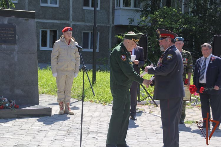 Помощник командующего Уральским округом Росгвардии по работе с ветеранами встретился в Свердловской области с участниками локальных войн и вооруженных конфликтов