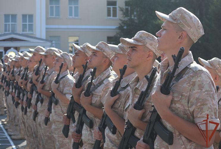 На верность Отечеству в ростовском батальоне Росгвардии присягнули более 70 военнослужащих  