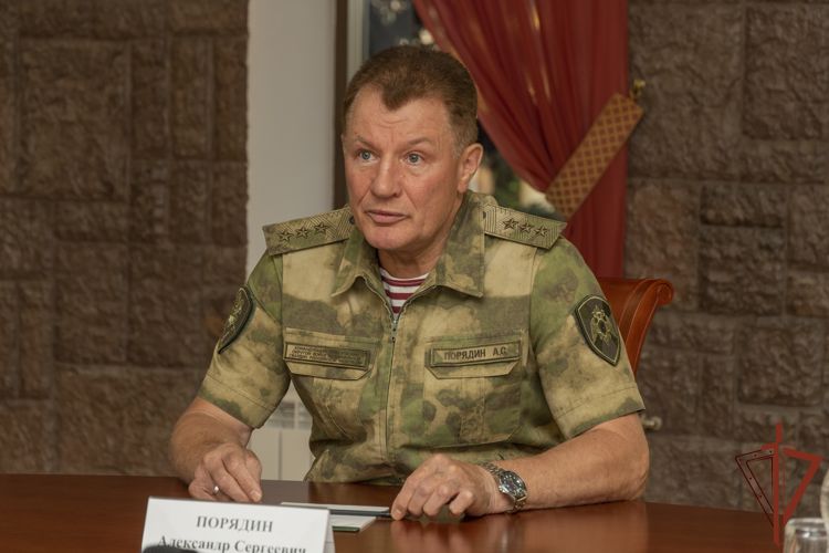 Командующий Приволжским округом проинспектировал подразделения Управления Росгвардии по Пензенской области