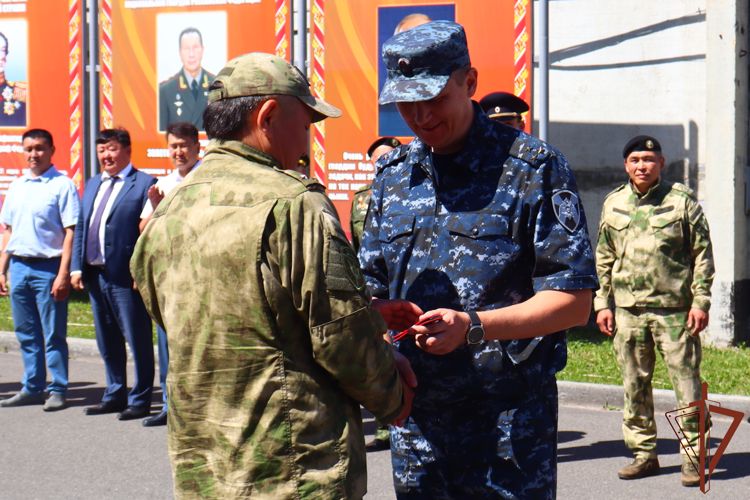 Росгвардейцы — участники специальной военной операции вернулись на Алтай