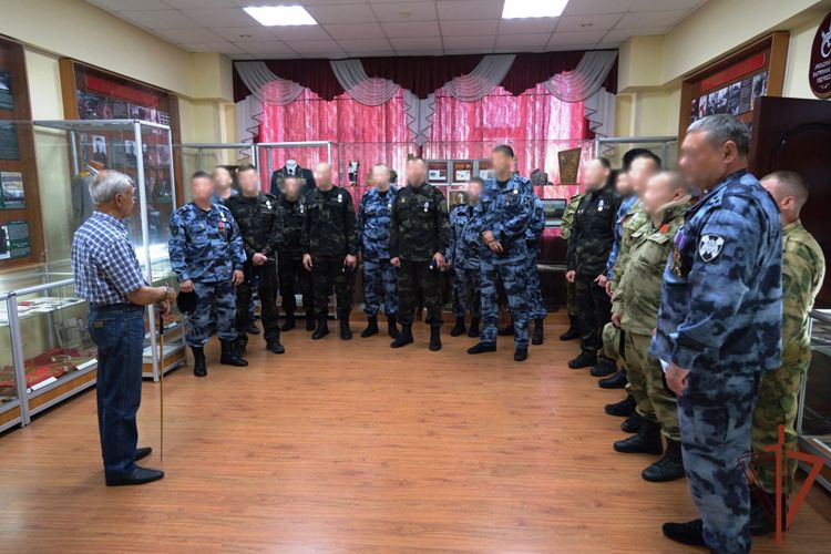 Росгвардейцам - участникам спецоперации  вручены государственные награды в Екатеринбурге (видео)