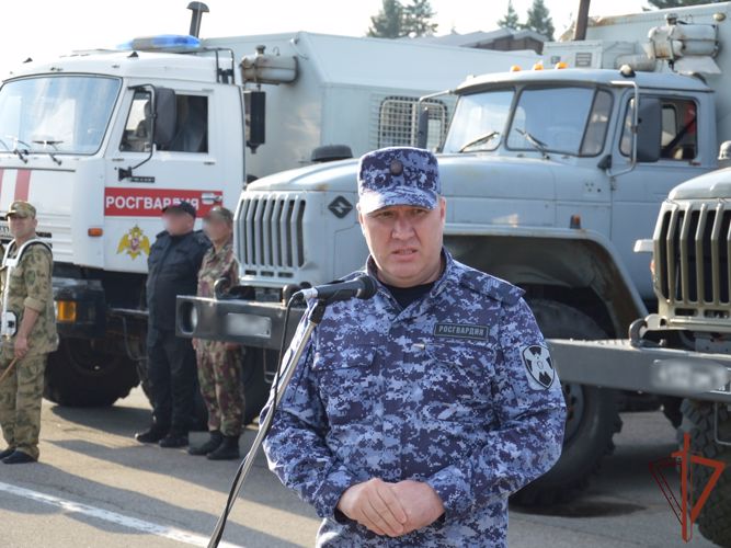 В Барнауле встретили вернувшихся со спецоперации бойцов Росгвардии (видео)