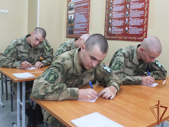 В Сибири проходит учебный сбор с военнослужащими весеннего призыва