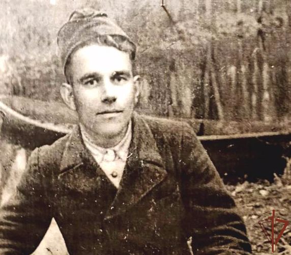 Росгвардия поздравила с 97-летием ветерана Великой Отечественной войны в Севастополе 
