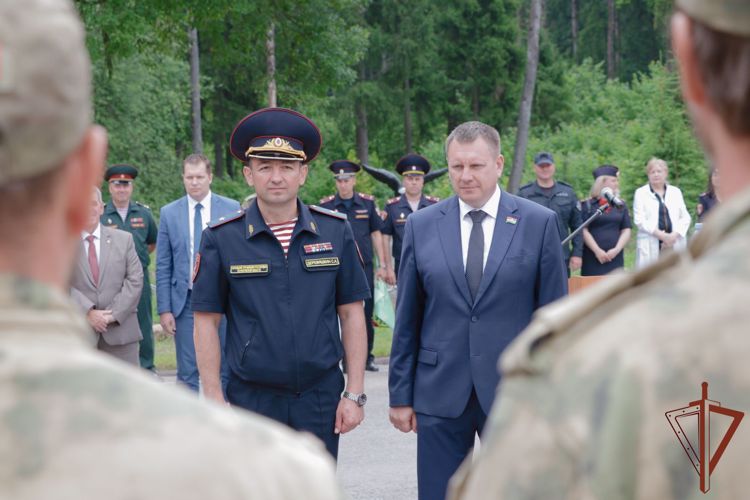 В Центральном федеральном округе встретили вернувшихся со спецоперации росгвардейцев