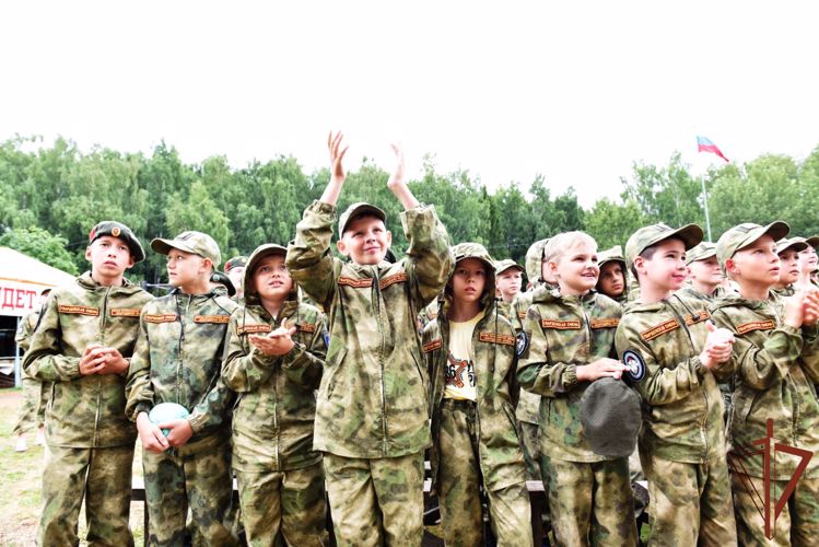 Музыканты Росгвардии дали концерт на военно-патриотических сборах «Гвардейская смена. Бородино -2022»