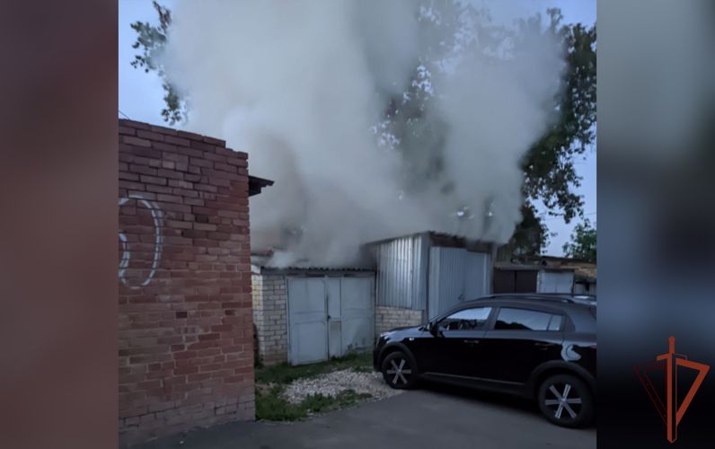  Сотрудники Росгвардии в Татарстане спасли от огня имущество граждан