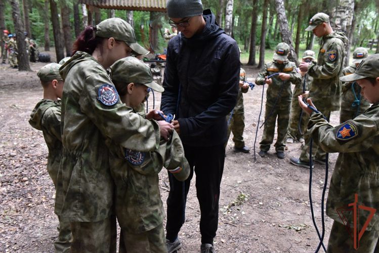 Участники военно-патриотических сборов «Гвардейская смена. Бородино -2022» освоили азы высотной подготовки 