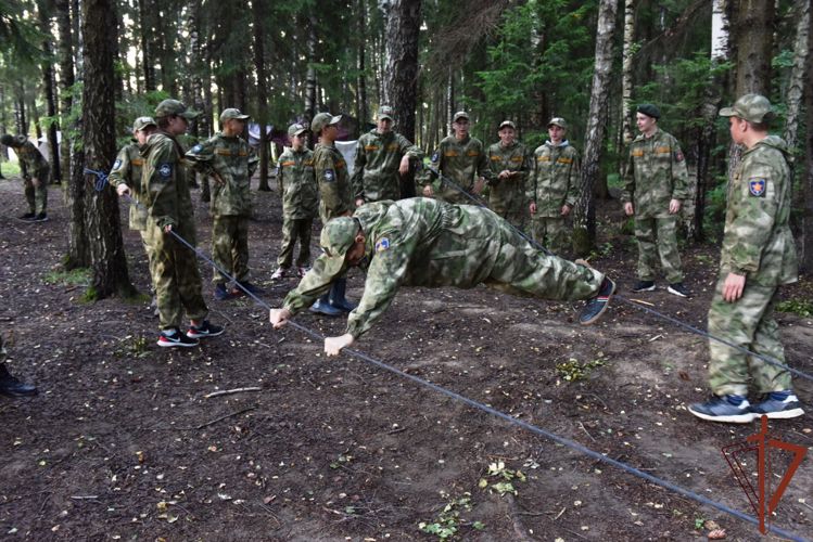 Участники военно-патриотических сборов «Гвардейская смена. Бородино -2022» освоили азы высотной подготовки 