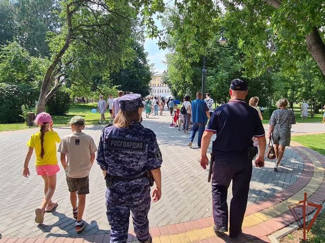 Росгвардейцы приняли участие в мероприятиях Дня ВМФ на территории Сибири
