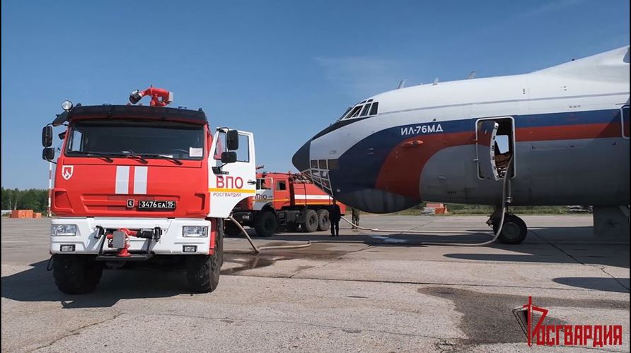 Авиация Росгвардии сбросила более 300 тонн воды при тушении лесных  пожаров в Рязанской области