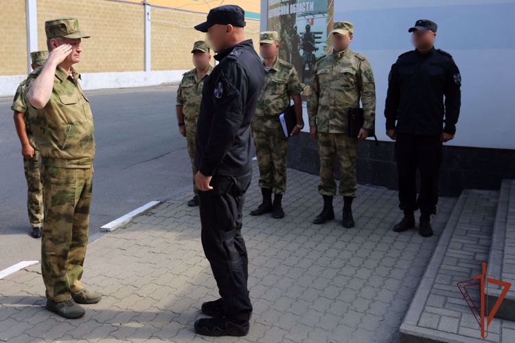 Генерал-полковник Алексей Беззубиков проверил организацию служебно-боевой деятельности подразделений Росгвардии в Белгородской области и в зоне проведения специальной военной операции