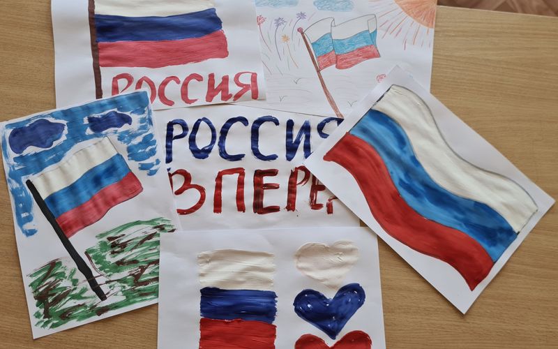 В Урус-Мартане росгвардейцы провели мероприятия в преддверии Дня государственного флага
