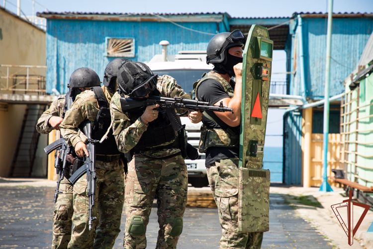 К акции «Каникулы с Росгвардией» присоединились воспитанники спортивных школ в Крыму
