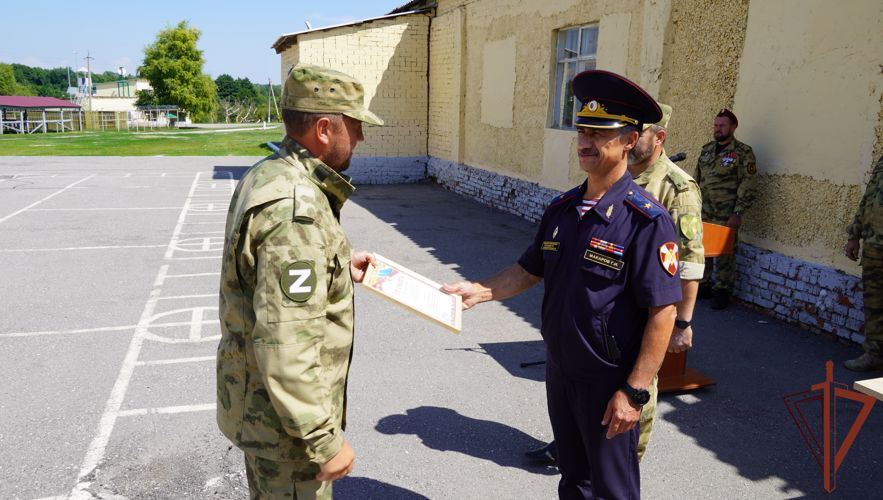 В рамках акции «Каникулы с Росгвардией» в Саратовской области состоялись военно-полевые сборы 