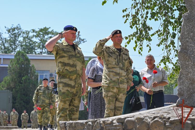 Память погибших сотрудников ОМОН почтили в Ставрополе 