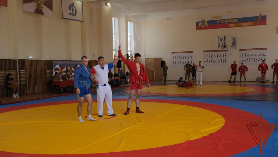 В Приволжском округе Росгвардии прошел чемпионат по самбо