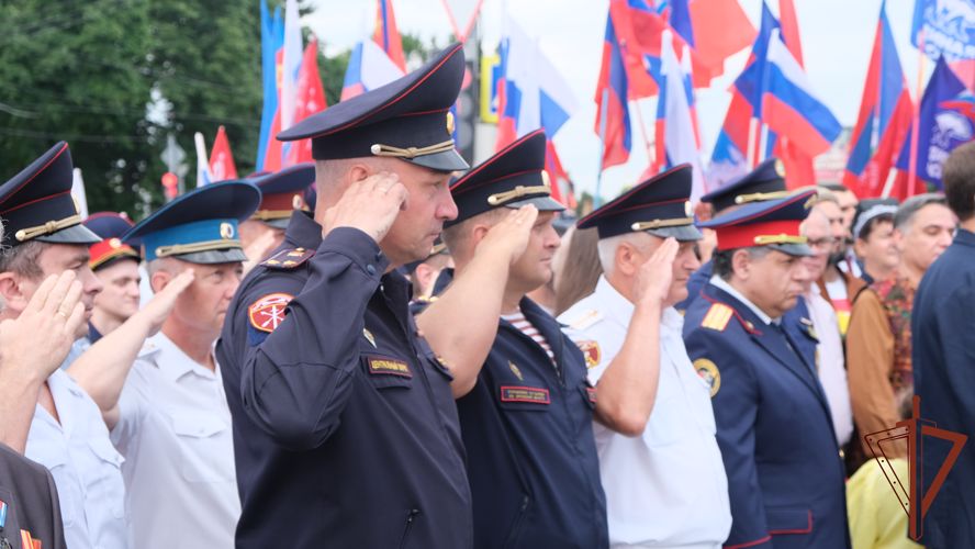 Росгвардейцы приняли участие в митингах, посвященных 79-летию освобождения Орла и Белгорода