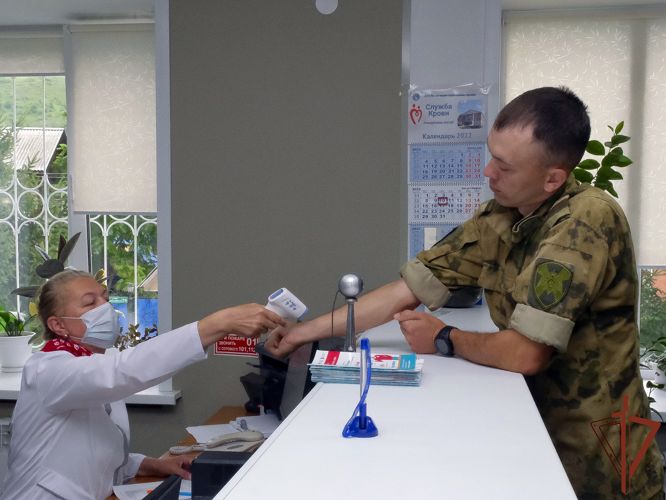 Донорскую акцию «От сердца к сердцу» поддержали росгвардейцы из Республики Алтай