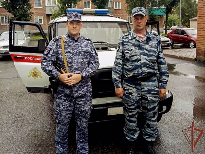 Патруль Росгвардии разыскал пропавшего ребенка в Кузбассе