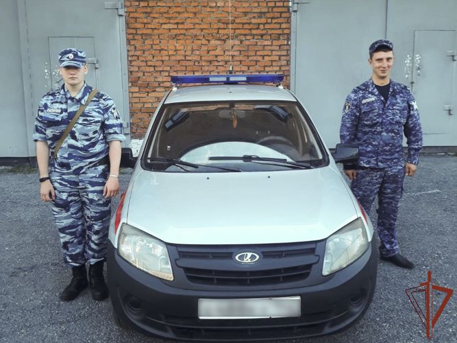 Патруль Росгвардии помог пострадавшим в ДТП жителям Кузбасса